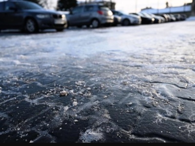 Niebezpieczna pogoda nad Sądecczyzną. IMGW ostrzega przed marznącymi opadami i gołoledzią w Nowym Sączu