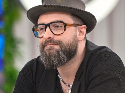 ​Perfect powraca z nowym wokalistą. 