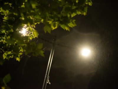 Ile kosztowało oświetlenie ulic w najdłuższą noc w roku? „Mogło być drożej”