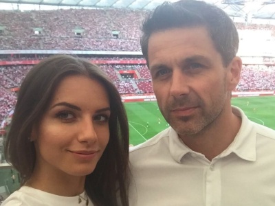 Ślub wzięli na Santorini. Mało kto wie, jak wiele lat ich dzieli