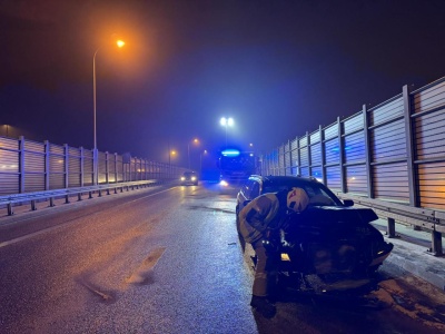 Sprawdziły się ostrzeżenia IMGW. Jest niebezpiecznie na ulicach. Strażacy wyjeżdżali 120 razy do zdarzeń drogowych