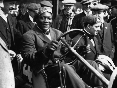 Jack Johnson został mistrzem. I najbardziej znienawidzonym człowiekiem w Ameryce