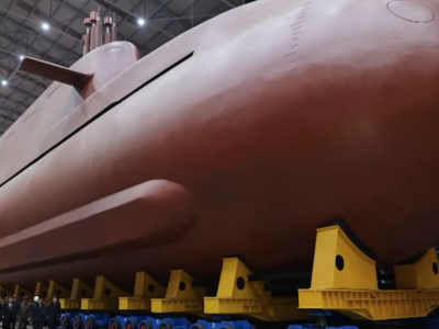 Kim pochwalił się pierwszym atomowym okrętem podwodnym