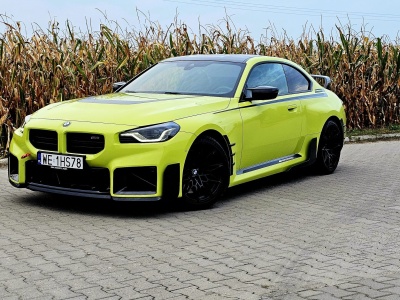 BMW M2 z pakietem M Performance: Auto dla tych, którzy lubią jeździć