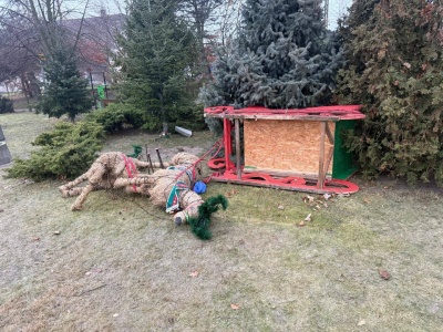 Kolejna dewastacja świątecznych dekoracji w Krzyżanowicach