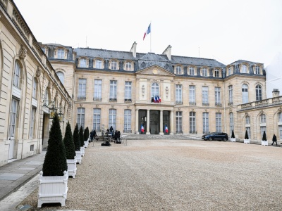 Pensje milionów Francuzów uratowane w ostatniej chwili