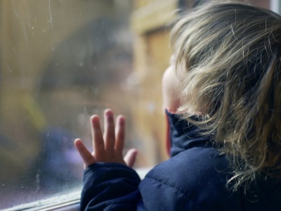 Dysfunkcja tego narządu u mamy wpływa na ryzyko autyzmu. Objawy łatwo przegapić