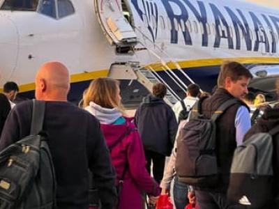 Powroty Polaków z UK. Czy emocje premiera Tuska są uprawnione?