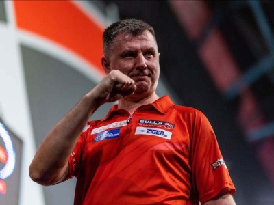 Dart: Co za powrót Ratajskiego! Polak w 1/8 finału Mistrzostw Świata!