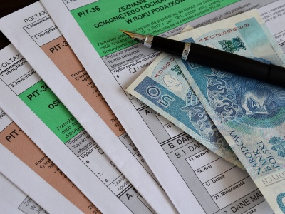 Ulga na powrót w PIT. Czy przysługuje, gdy pracownik nie miał zagranicznego meldunku?