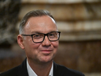 Andrzej Duda już bierze pieniądze na biuro. Zarabiać chce, ale na czym innym