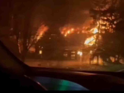 Pożar stodoły w miejscowości Krześniczka. Wszystko w ogniu (FILM)