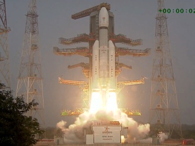 Rywal Starlinka rozwija panele. Ma większego od Elona Muska