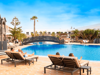 Zimowy relaks na Fuerteventurze ☀️ 4* hotel z basenem i piękną plażą za 1799 PLN 🔥