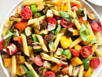 Bratowa na święta przyniosła sałatkę królewską. Tak pyszna, że poprosiłam o przepis i zrobię na sylwestra