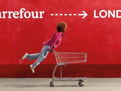 Carrefour testuje BuyBye. Sklepy przyszłości bez kas i kolejek w bazie NATO