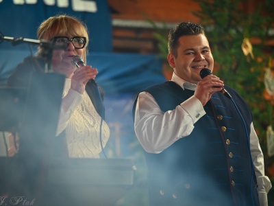 Pierwsze wielkie rudzkie kolędowanie. Wspólne śpiewanie z Panem Babcią