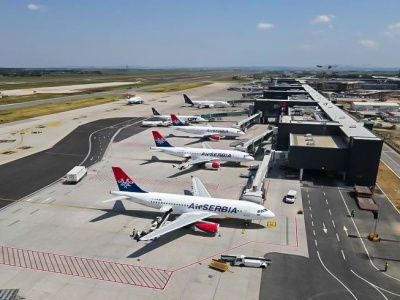 Serbia wprowadza testy alkoholowe dla pilotów i stewardów