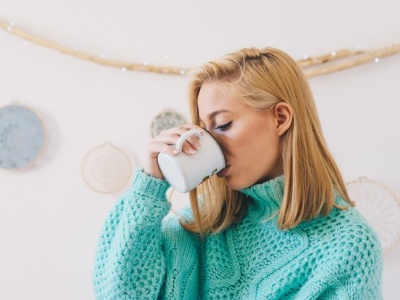 Zima daje się we znaki? Te napoje rozgrzeją cię lepiej, niż zwykła herbata