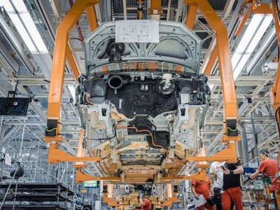 UE ratuje auta spalinowe. Jeśli będą palić pół litra na 100 km