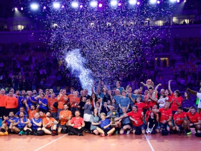 Gwiazdy sportu, kultury i mediów wzięły udział w VII edycji „Świątecznego Grania z Kubą”