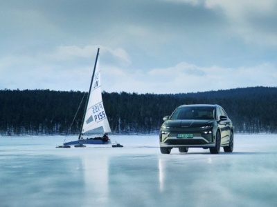 Miko Marczyk i Skoda Enyaq 4×4 w ekstremalnym wyzwaniu na kole podbiegunowym – zobacz wideo