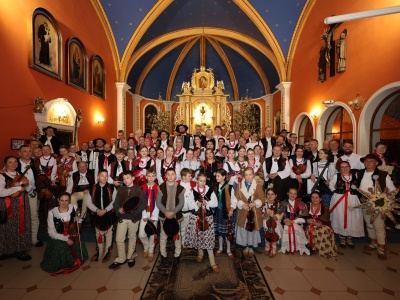 XIII Góralska Pasterka w Straconce - filmowa relacja z muzycznej części nabożeństwa