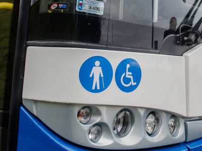 Gdynia – swoim tempem – reaguje na skargi osób niepełnosprawnych w komunikacji miejskiej