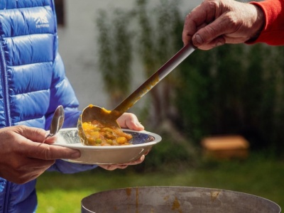 Wolontariusze dostarczyli seniorom setki tysięcy posiłków