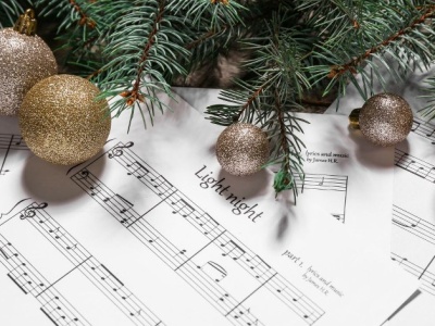 Czym się różni kolęda od pastorałki? Sprawdź różnice