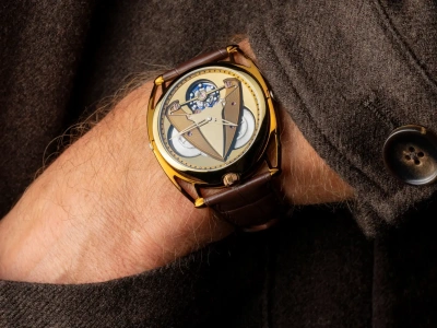 De Bethune 28XS Yellow Tones. Ekskluzywny zegarek w futurystycznym wydaniu
