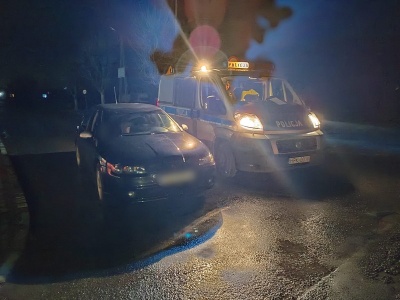 Nocny pościg. 25-latek uciekał na haju mając zakaz kierowania i narkotyki