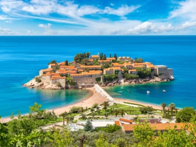 Czym zaskoczy Cię Czarnogóra? – wakacje w krainie gór i morza