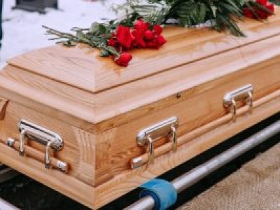 Ceny pochówku wzrosły o 100%. Prawdziwy koszt pogrzebu przekroczy 10 000 zł