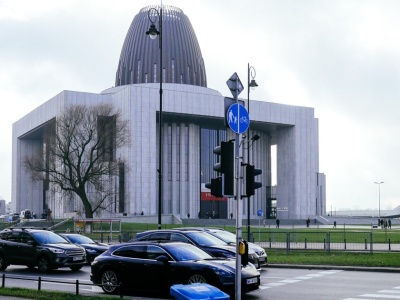 Kolęda w Miasteczku Wilanów. Nie mają pojęcia, ile pieniędzy przesyłać na kościelne konto