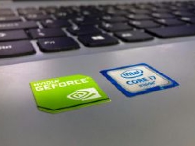 Intel NVIDII się chwyta. 5 miliardów pomocy staje się faktem