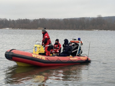 Przeczesywali dno Wisły we Włocławku. Szukali 46-latka, który zniknął miesiąc temu