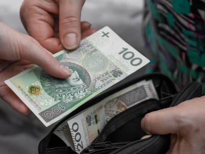 Uważaj na takie banknoty. Sprzedawca może ich już nie przyjąć