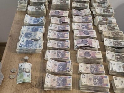 W wigilijny wieczór włamał się i ukradł ponad… milion złotych w gotówce