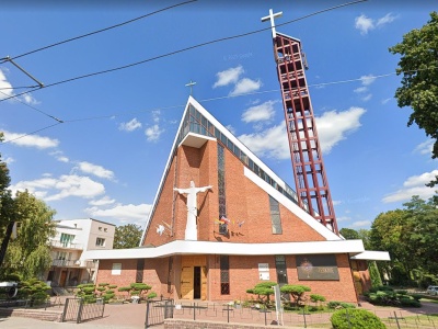 Lublin: po pożarze dachu kościół przy ul. Kunickiego grozi zawaleniem