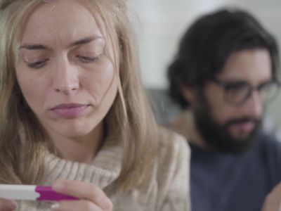 Błędny wynik testu ciążowego jest możliwy. Wyjaśnienia, które musisz znać