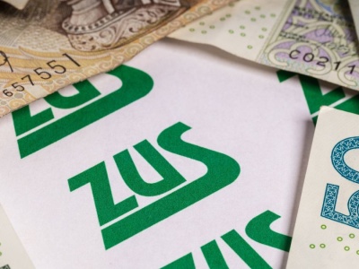 Świadczenie wspierające. Więcej osób dostanie pieniądze z ZUS