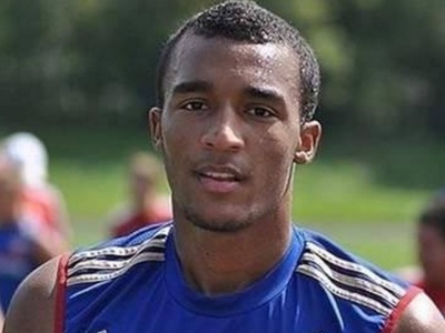 Brutalna napaść na piłkarza. Został postrzelony w barze