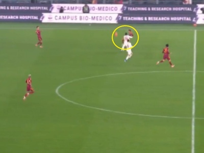 Wybiła 14. minuta meczu Romy. Wszystkie oczy na Ziółkowskiego