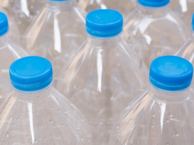 Leki na raka ze starych plastikowych butelek