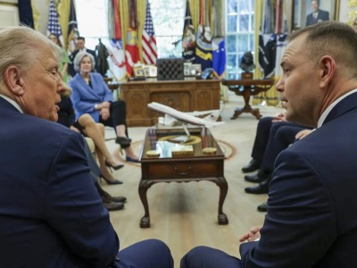 Rozmowa Nawrockiego z Trumpem i Zełenskim. Co powiedział polski prezydent?