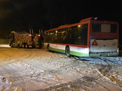 W Lublinie zapalił się autobus komunikacji miejskiej. System gaśniczy sprawdził się doskonale
