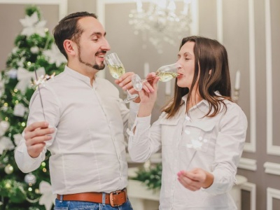 SMS, WhatsApp czy TikTok? Tak Niemcy składają życzenia noworoczne