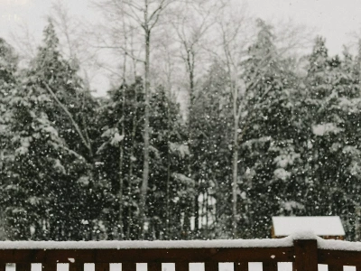 Prognoza na sylwestra i Nowy Rok. Synoptyk o „efekcie jeziora”. „Nie będzie widać świata”