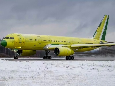 UAC: Nowo zbudowany tupolew Tu-214 wykonał pierwszy lot techniczny